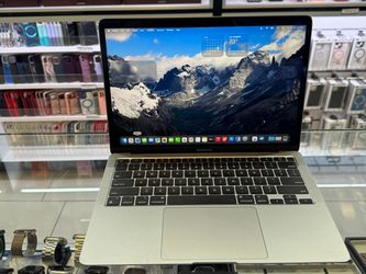MacBook Air 2020 M1 8GB 256GB Pre-owned