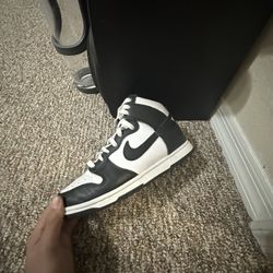 Nike Dunk High 'Black White