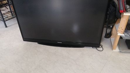 SAMSUNG 61" DLP BIG SCREEN TV! LIKE NEW!