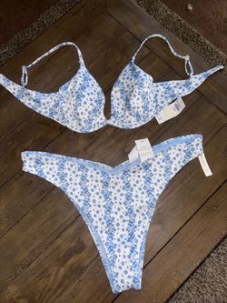 NWT Hollister Blue Floral Bikini Set