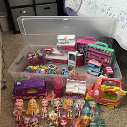 Lot Of shopkin Dolls And Accessories