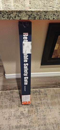 Retractable safety gate