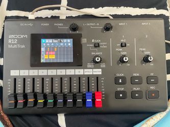 Zoom R12 MultiTrak Recorder / Digital Multitrack Recording Studio