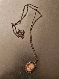 12k 1/20 gold filled chain and pendant