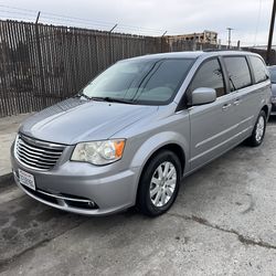 2014 Chrysler Town And Country