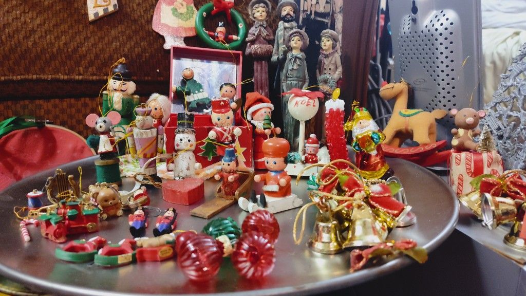 Vintage Christmas Stuffs