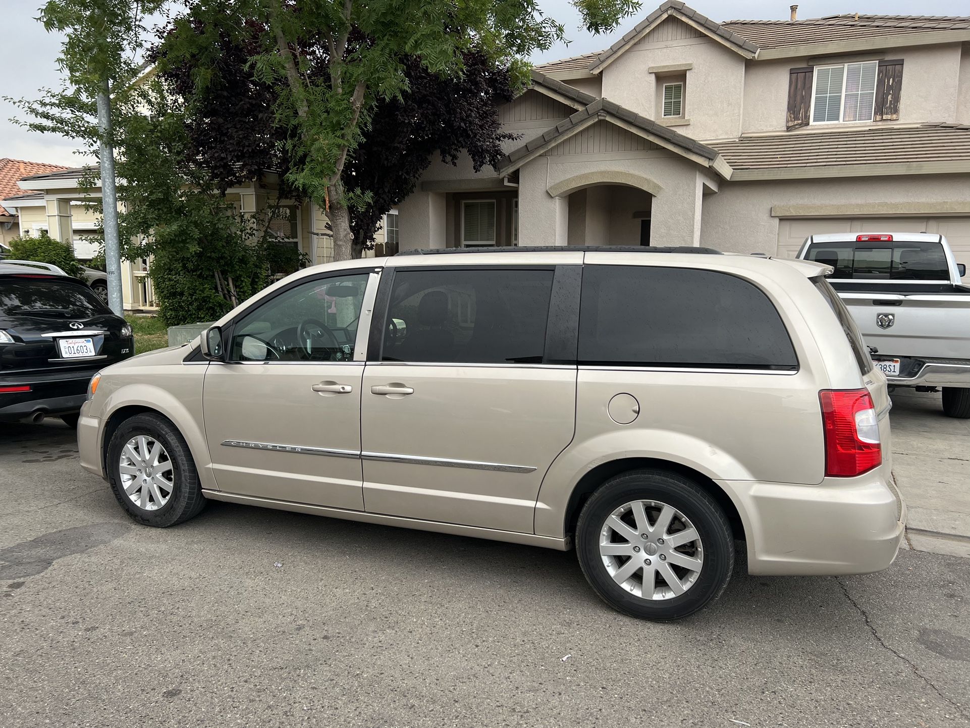 2015 Chrysler Town & Country