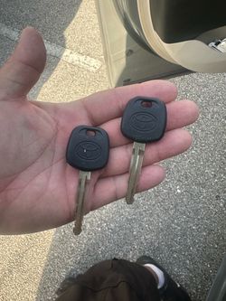 Toyota car key cut and programmed