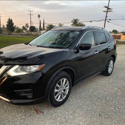 2018 Nissan Rogue S V
