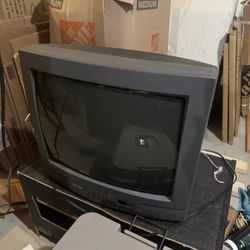 Free 2 Classic CRT Toshiba Television 