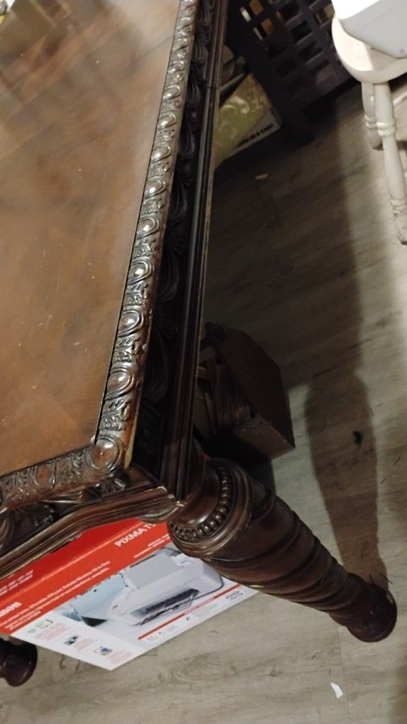 Beautiful DINING TABLE MADE BY Ashley Furniture