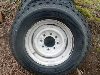 1969 chevy c20 original 8 lug 16.5 by 9.50  tires and wheels 12 ply brand new from les schwab