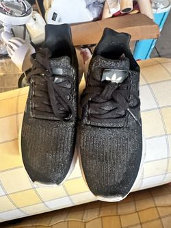 Black Shoes