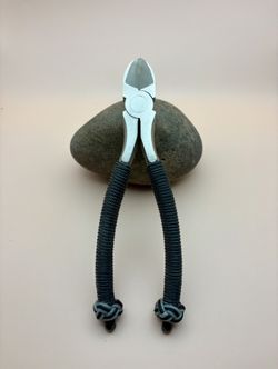 Custom Wrapped Cutting Pliers