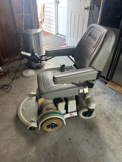 CHAIR