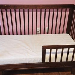 Crib / Toddler Bed and Matress