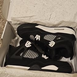 Air Jordan 4 Retro GS 'White Thunder' – Size US 6Y