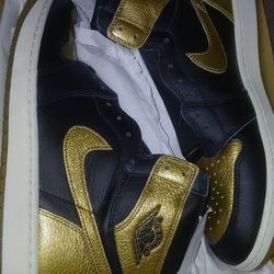 Jordan 1 Black And Gold