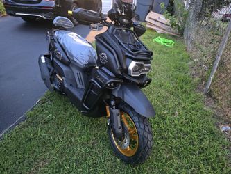 2025 TANK 200CC GAS SCOOTER