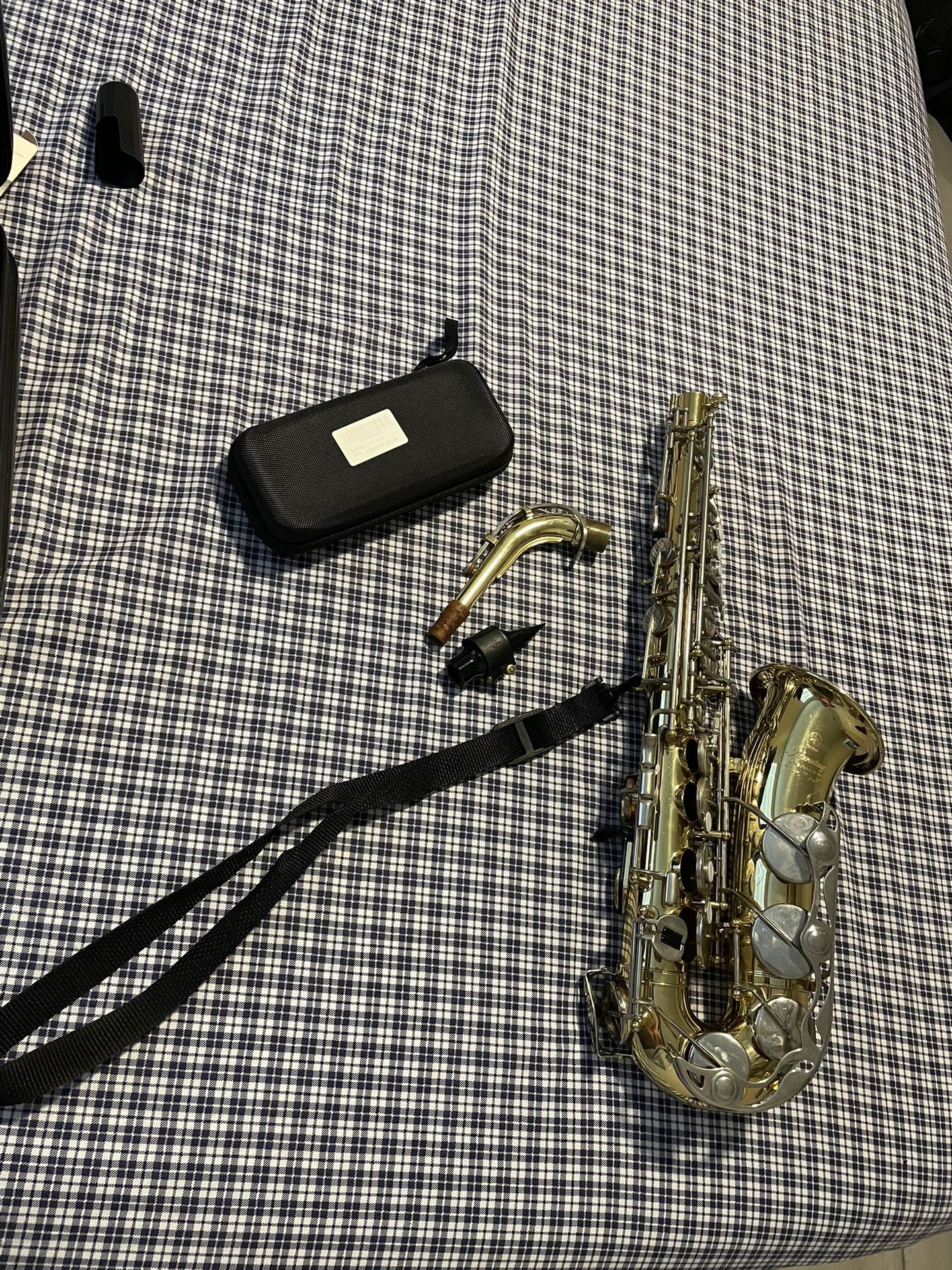 Amazing Yamaha Advantage Beginner Alto Saxophone 