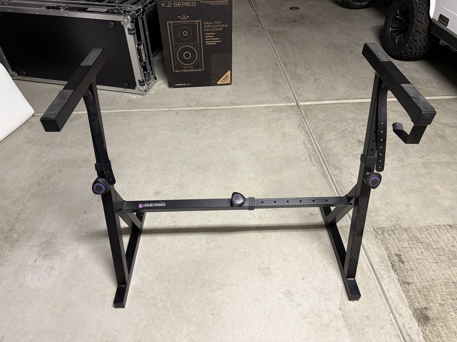 DJ or Keyboard Stand