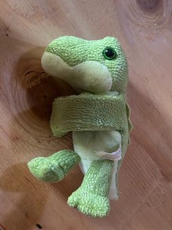 Alligator Plush that wrapped around things