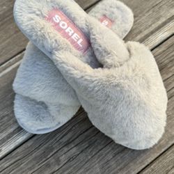 SOREL Go Mail Run Slippers Fur Slip On Women’s Size 8,color gray,