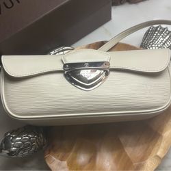Immaculate Louis Vuitton Ivory Pochette Montaigne | Epi Leather