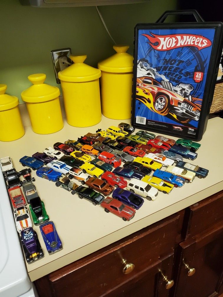 56 Toy Cars With Hot Wheels Case