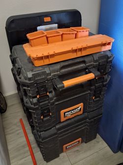 Pack out rolling toolbox