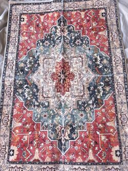 New area rug 3x4