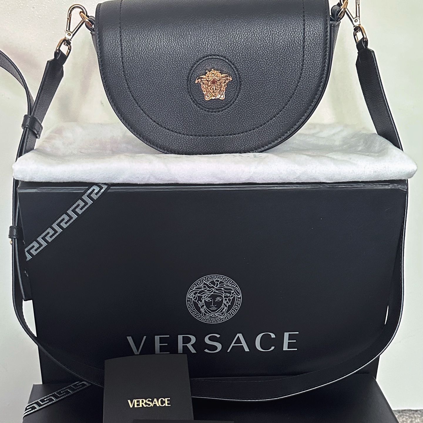 Versace cheapest bag shop
