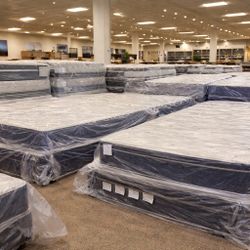 (NUEVOS) 😴 Colchones Enganche Desde $1 LIQUIDACIÓN OUTLET KINGS QUEENS FULLS TWINS En Plastico!!😴