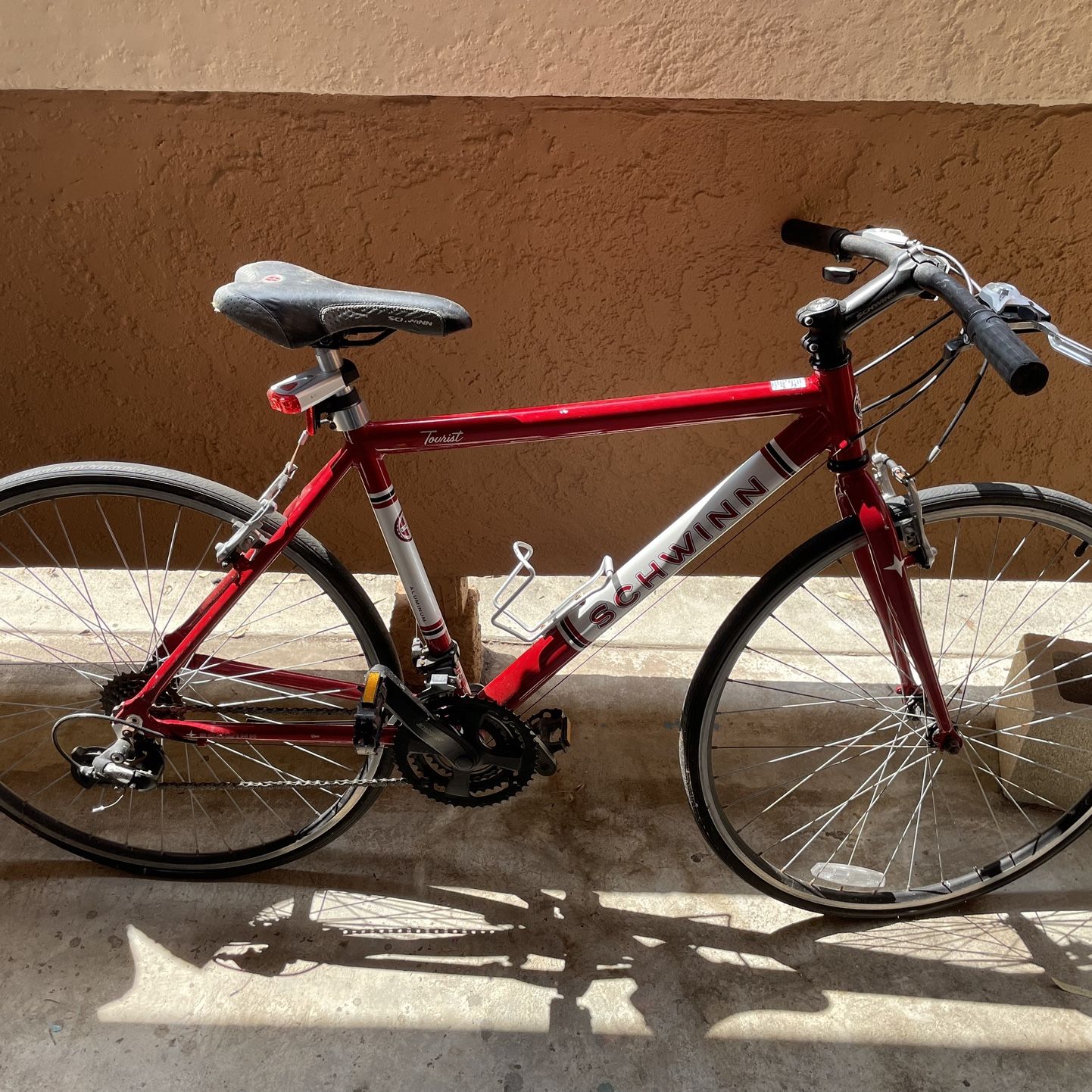Schwinn Tourist Hybrid Road Bike for Sale in San Diego, CA - OfferUp Schwinn Tourist Hybrid Road Bike for Sale in San Diego, CA - OfferUp