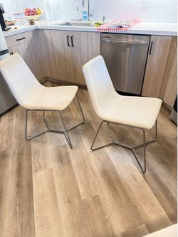 Set of 2 West Elm Dining Chairs – Modern Designer Chairs