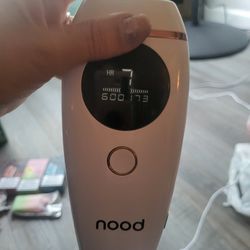 NOOD FLASHER 2.0 permanent Hair Removal Device.