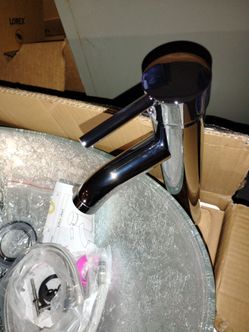 Chrome Single-Handle Bathroom Basin Faucet