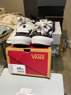 11c shoes, Vans
