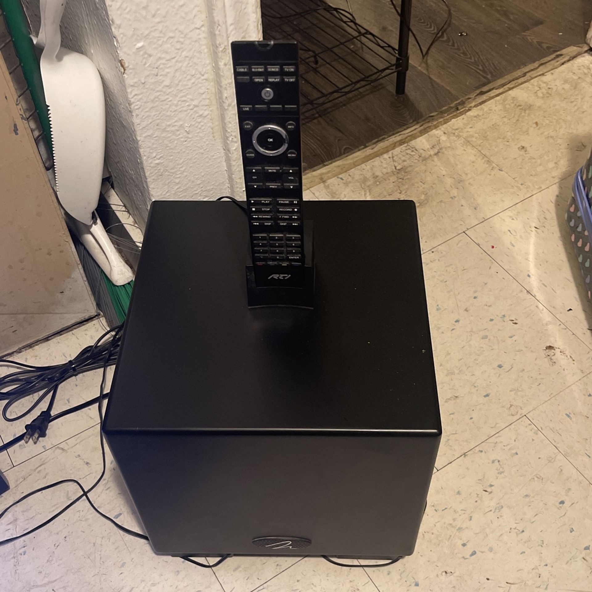 Martin Logan 700W Stereo/Home Theatre Subwoofer