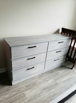 NEW 6 DRAWER DOUBLE DRESSER AND NIGHT STAND 😊 AVAILABLE IN BLACK, WHITE OR GREY COLOR