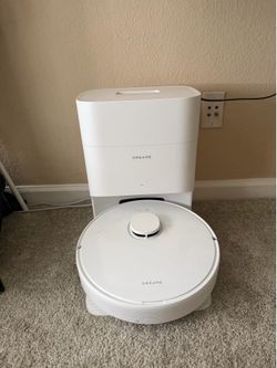 Dreame robot vacuum