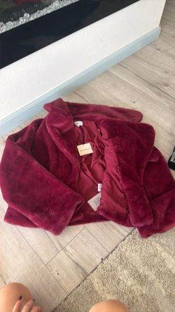 Revolve super down faux fur burgundy jacket/coat size small NWT