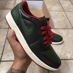 WMNS/ MENS Air Jordan 1 Retro Low OG