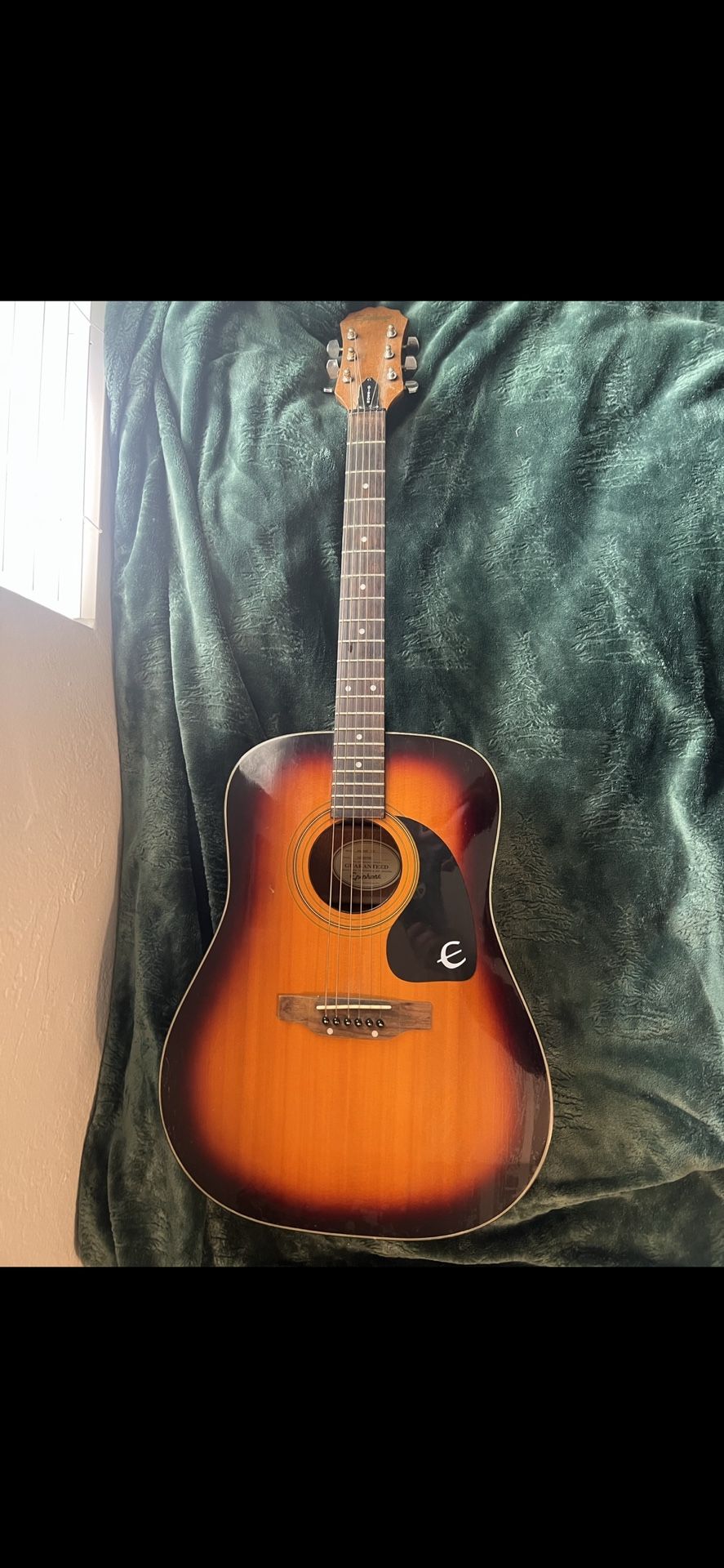 Epiphone pr200 acoustic guitar hotsell