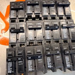 Eaton 2 pole 125 amp 120/240v BR2125
