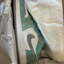 jordan 1 low SE new emerald