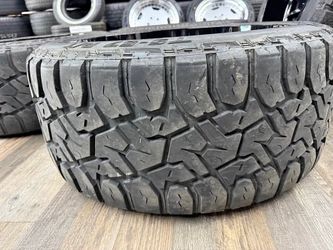 22x12 5 Lug TIS 547B Wheels 33x12.50x22 Tires 5x127 Jeep Wrangler JK JL Gladiator JT USED WHEELS