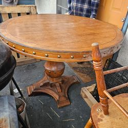 Pub style Dining table w/four chairs
