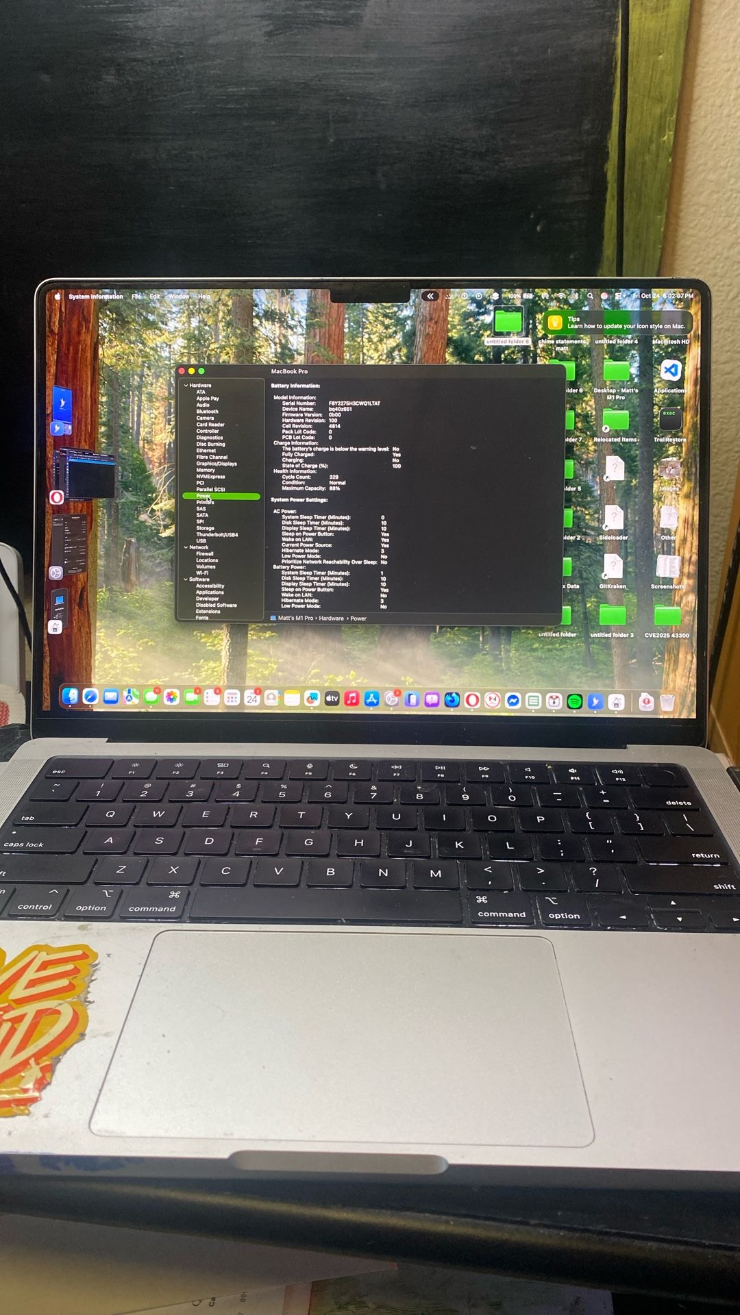 Flawless 2021 M1 MacBook Pro 14” 512gb W/ MagSafe Charger And Apple Brand 140watt Charger Box