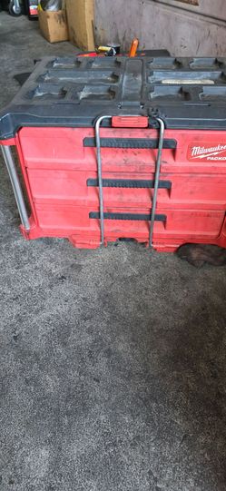 Milwaukee packout